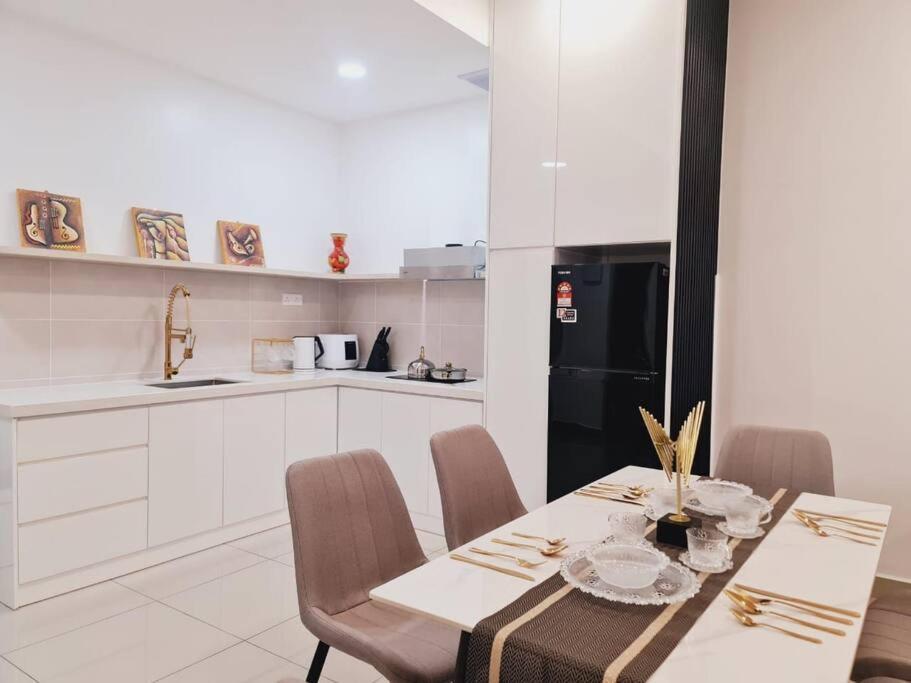 New! Bali 4-7pax @modern Style Malacca