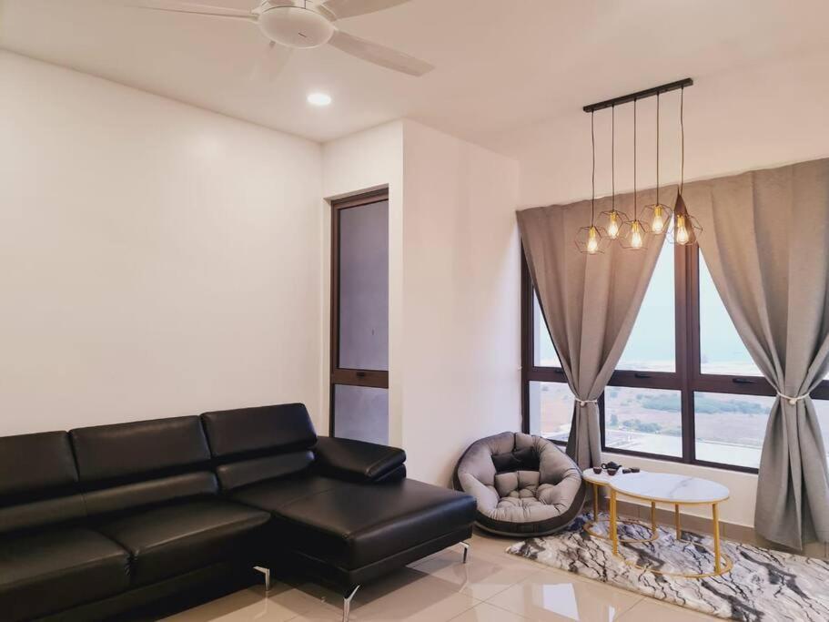 New! Bali 4-7pax @modern Style Malacca