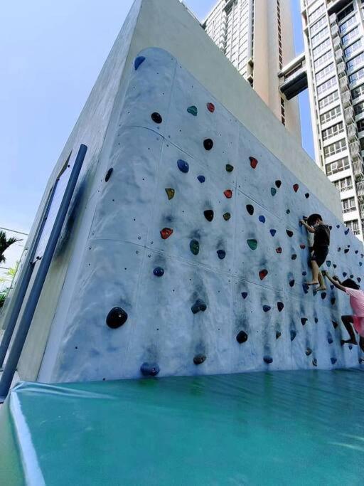 New! Bali 4-7pax @modern Style Apartment *